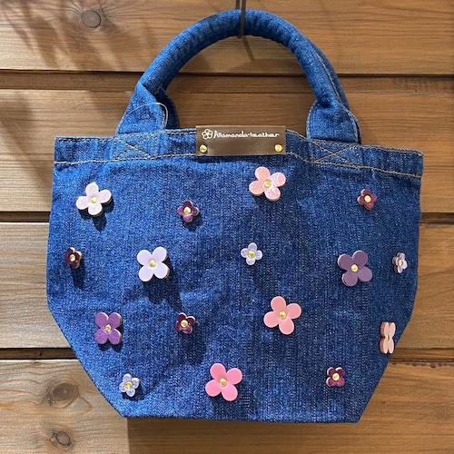 【限定価格￥3,960→￥2,970】No.844デニムランチバッグ(花色ピンクパープル)　