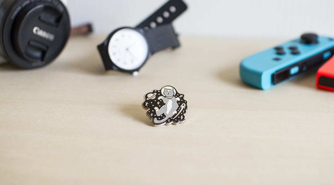 宇宙飛行ネコのピンバッチ