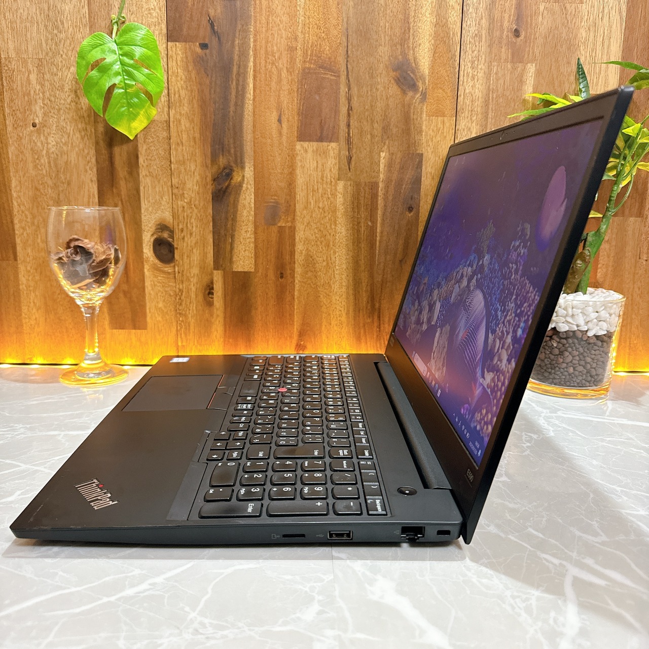 人気/Lenovo ThinkPad E590/SSD256GB/メモリ8GB/Core i5第8世代/オススメノートパソコン