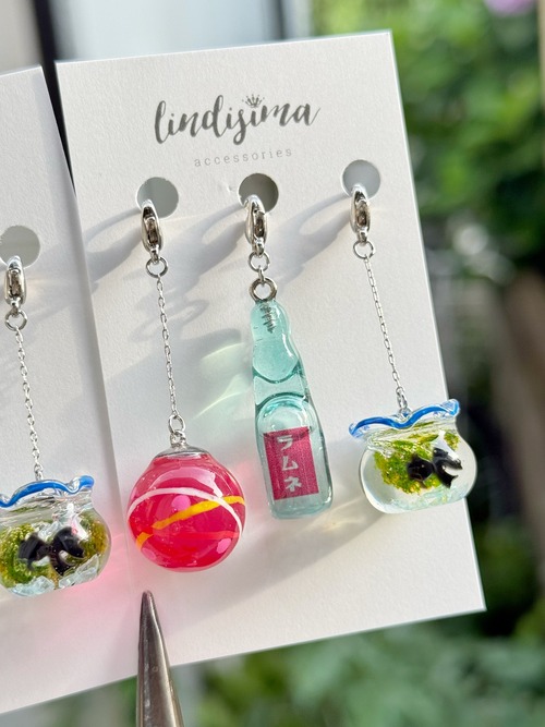 【片耳販売】日本の夏を感じる金魚鉢のミニチュアピアス イヤリング