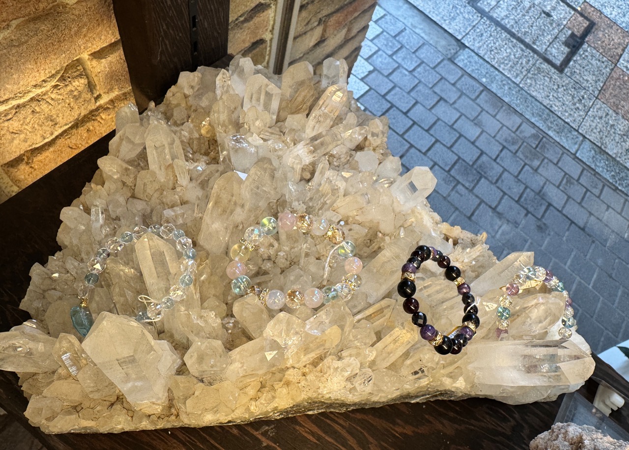 カンチェンジュンガ産　巨大水晶クラスター　創業感謝祭だけの特別価格60%割引・画像4