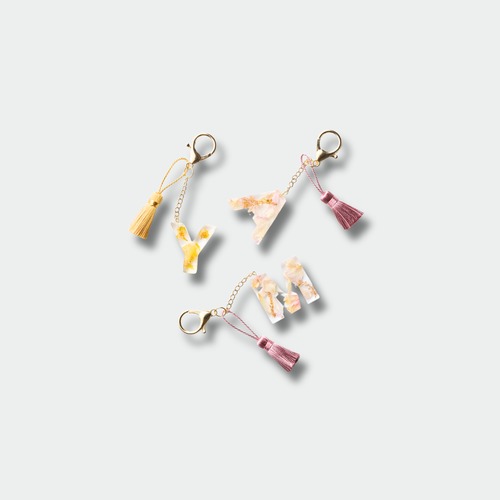 イニシャルストラップ『受注商品・レジンアート』