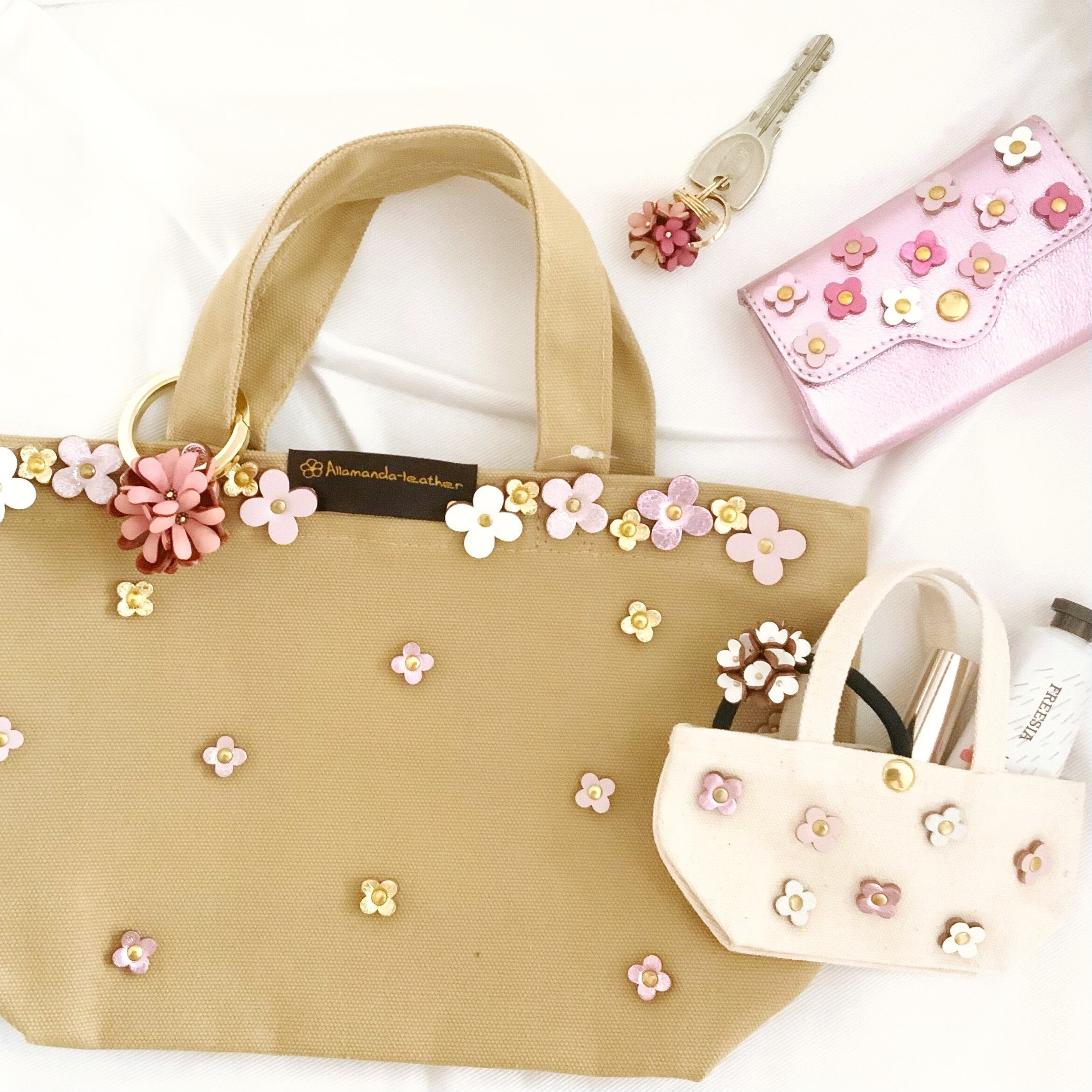 人気商品】カランコエ花のキーホルダー(花色ピンクカラー) | Allamanda