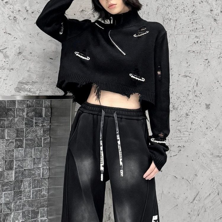 BLACK HIGH NECK ZIP PIN TRIMMED SHORT HEM PULLOVER KNIT 1color M-15305