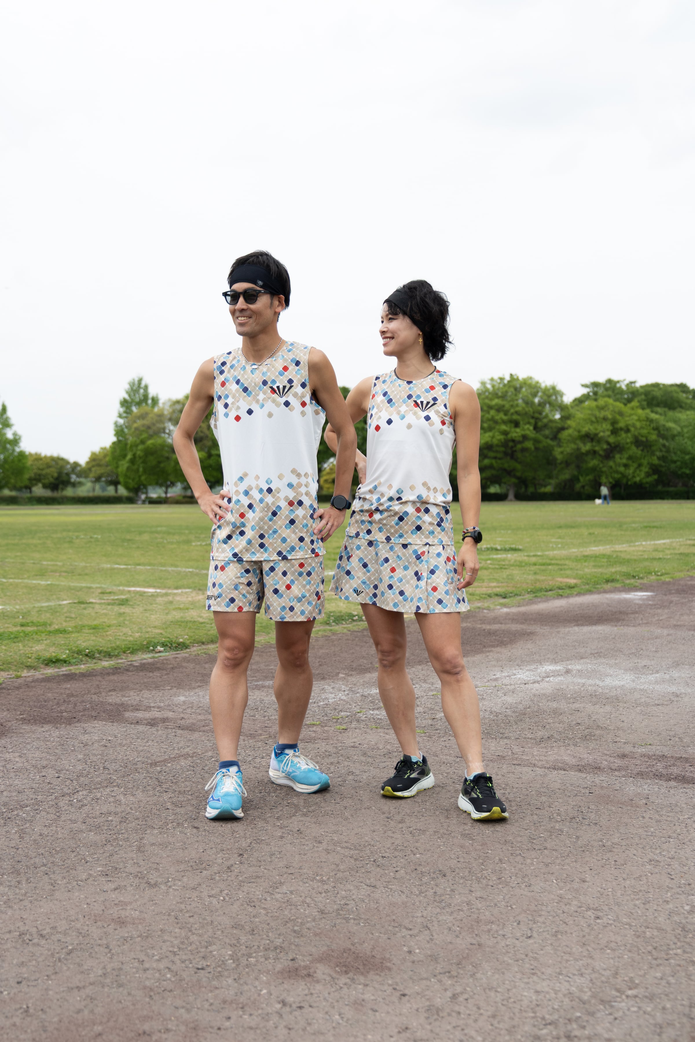 JINGER】ユニセックス マルチポケット付きランニングパンツ【J-2081
