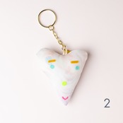 < mimirazumuika > ハートのキーホルダー