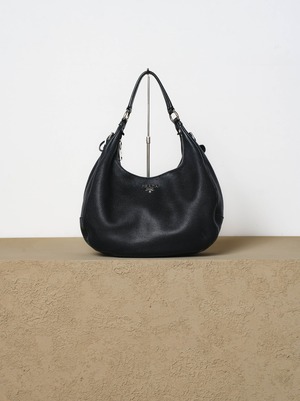 PRADA ワンショルダーバッグ レザー ブラック