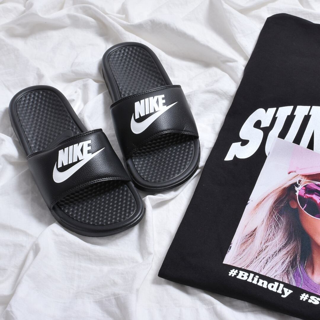 30 Off Nike ベナッシサンダル Volcan Aphrodite