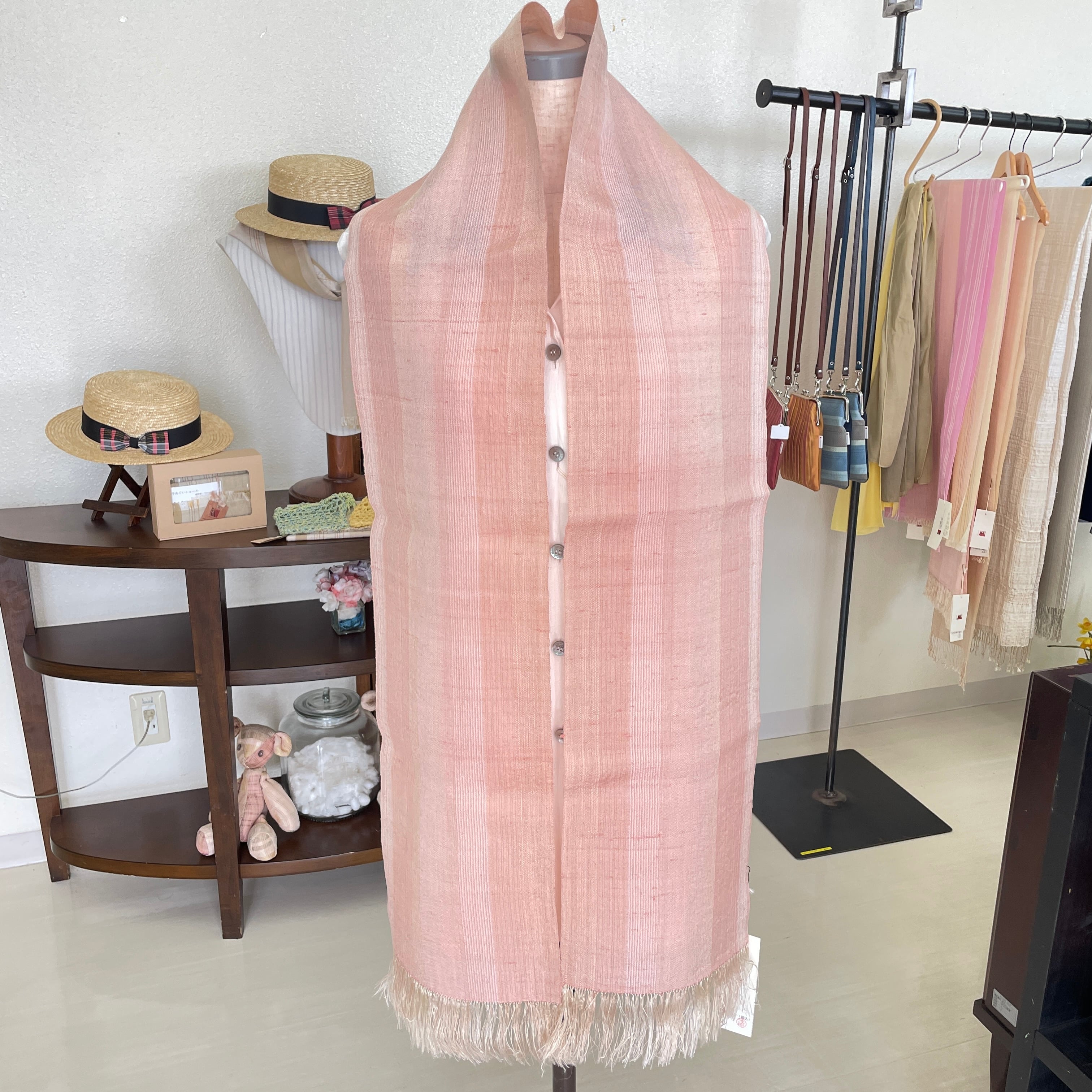 手織りショール】シルク 淡ピンク | うらそえ織