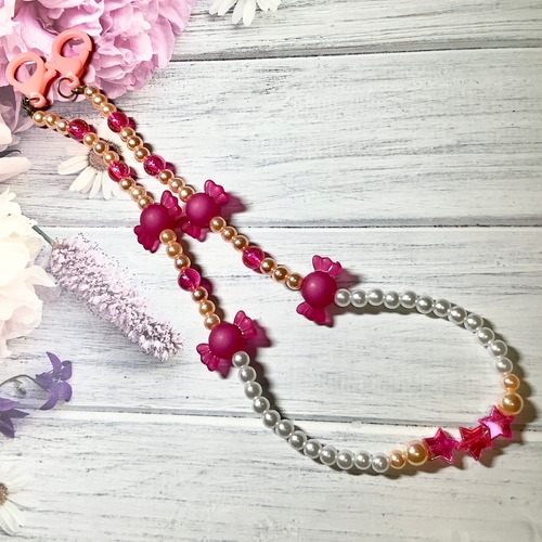 いつもより小さな子供用マスクチェーン&ネックレス　ビビットピンク