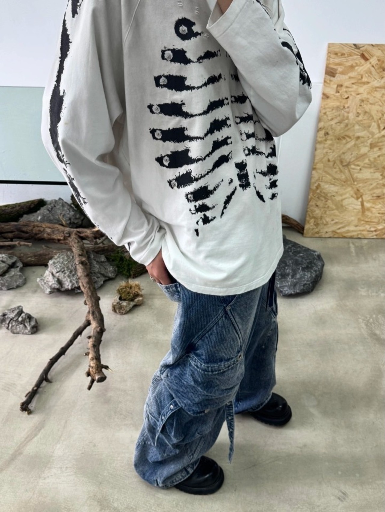 RELABLE Unique Shape Cargo Denim Pants Blue | INVADER