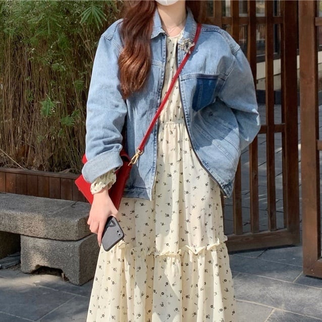 アウター レディース デニムジャケット フリーサイズ ブルー 長袖 無地 デニム ジージャン 前開き 羽織り 襟付き ファスナー ジッパー 色落ち加工 ゆったり 体型カバー オーバーサイズ 大人可愛い シンプル カジュアル メンズライク おしゃれ 存在感 こなれ感 通勤 学生 通学 デート お出かけ 女子会 普段使い 休日 旅行 イベント 春 秋 10代 20代 30代 ママ 韓国系 着回し ファッション コーデ モテ トレンド 重ね着コーデ 定番 送料無料