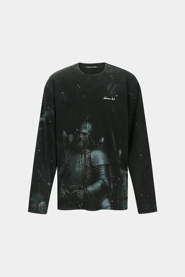 [ANDERSSON BELL] UNISEX KNIGHT PRINTED LONG SLEEVE T-SHIRT atb1377u(CHARCOAL) 正規品 韓国ブランド 韓国通販 韓国代行 韓国ファッション ANDERSSONBELL アンダーソンベル 日本 店舗