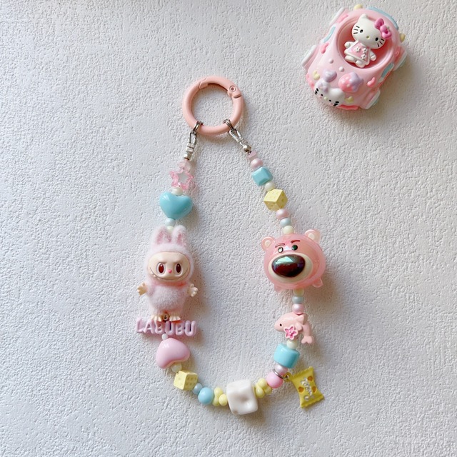ほんわかカラーが可愛い！ラブブ labubu キーホルダー ストラップ やわらかカラー 可愛い バッグチャーム カップルギフトに 人気