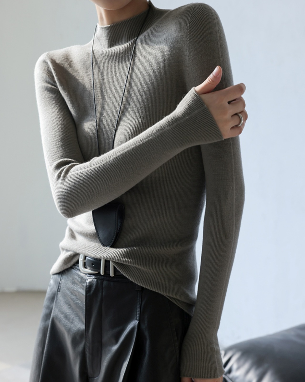 Half turtleneck slim knit Top　T20115