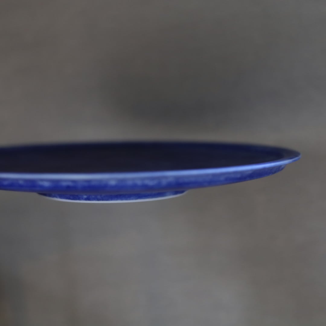 AS 李荘窯 コスモブラスト 渕付プレートφ22㎝皿 | 芦屋貴兆陶家 online