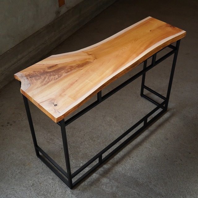 サバ杢が美しい欅の一枚板 デスク