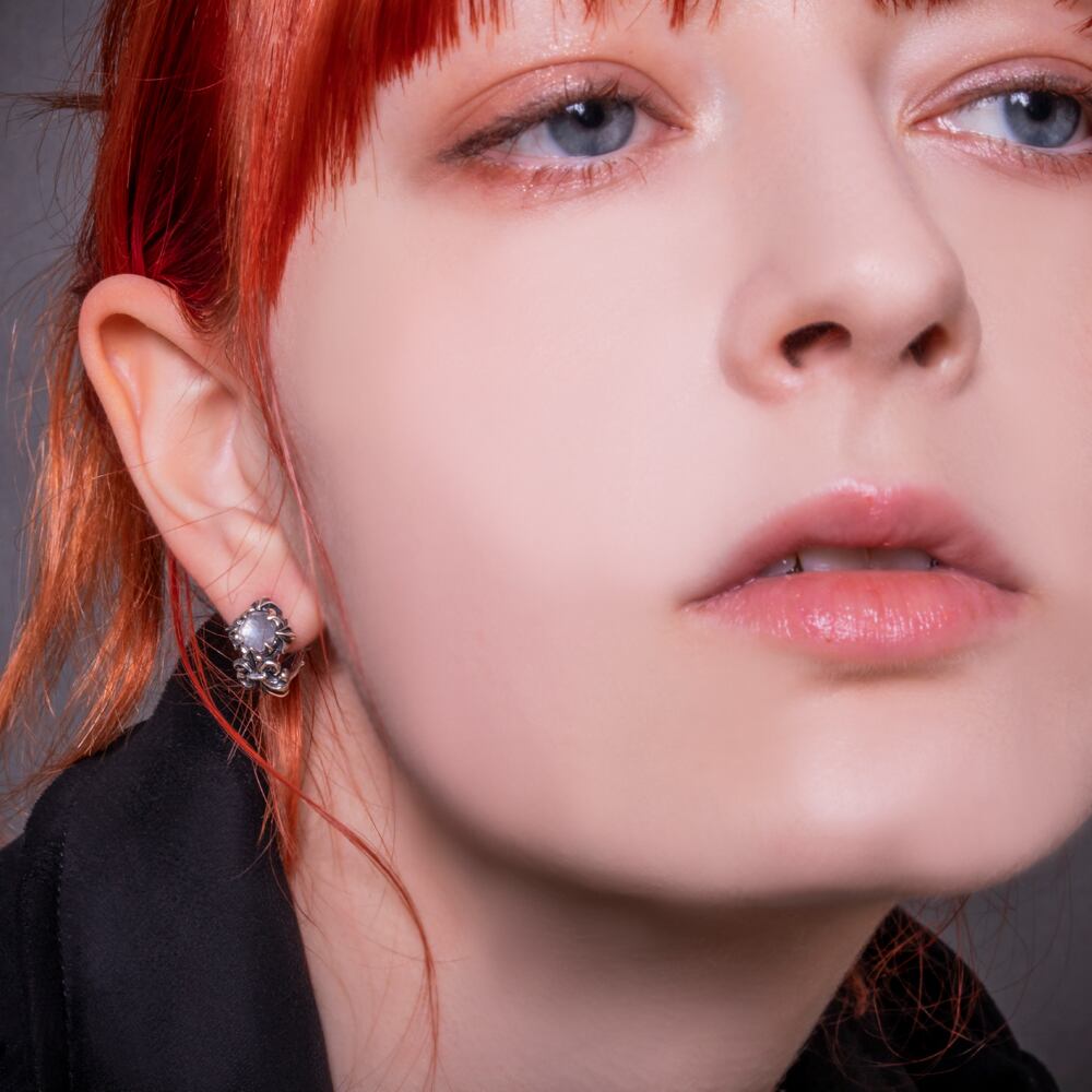 ローズカットブルームーンピアス 片耳用 ACE0189 Rose cut blue moon