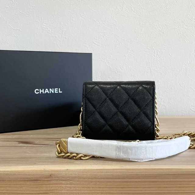 CHANEL シャネル ショルダーバッグ チェーンウォレット キャビアスキン