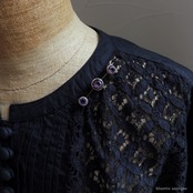 アンティークジュエリー 9ctゴールド 天然アメシスト 3連 バーブローチ (ソーティングメモ付)