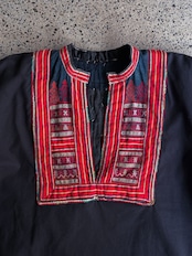 tay Original【BLACK and RE-SEW】/Vintage Yao(Dao) embroidery blouse