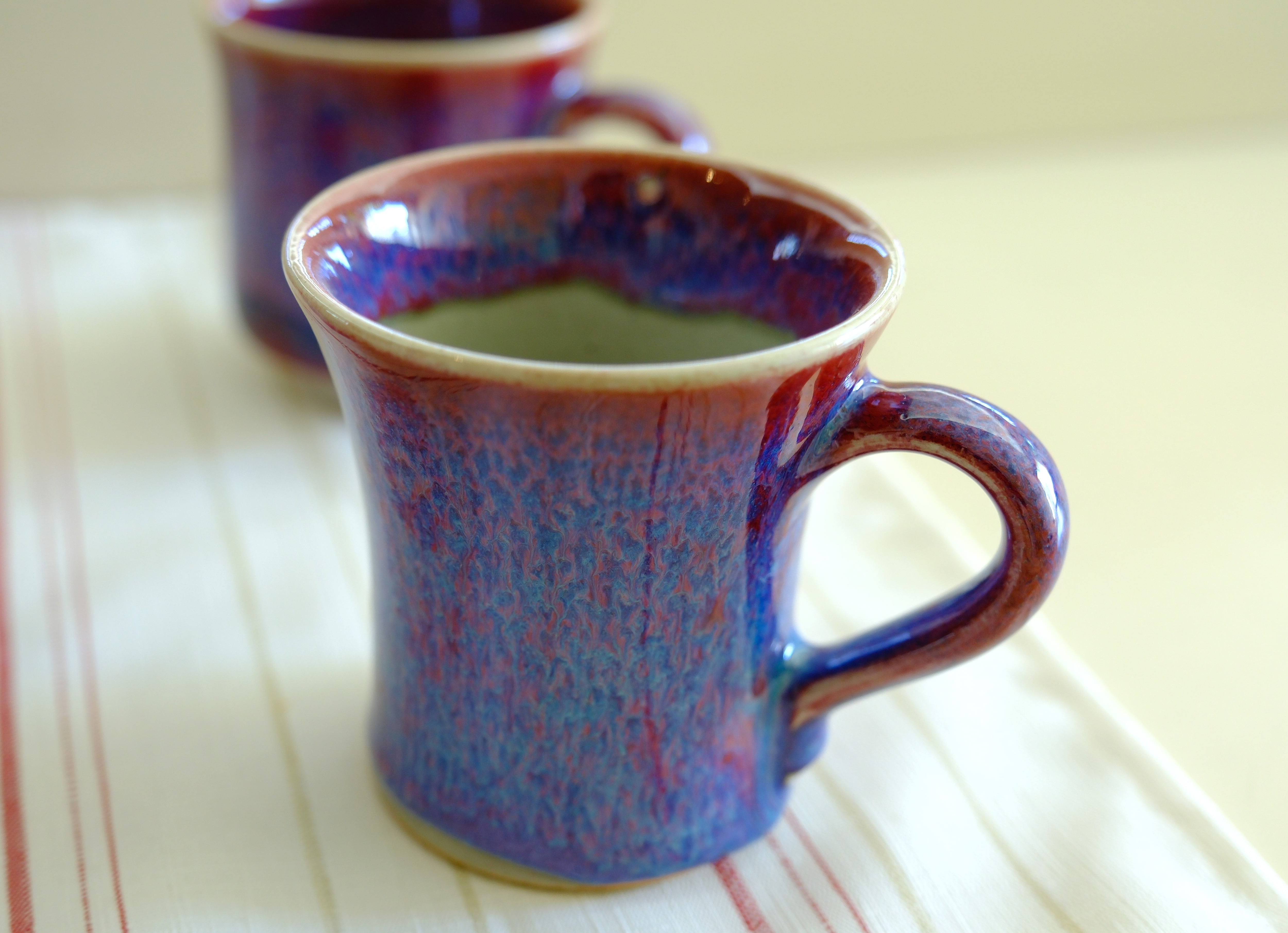 こぶ志窯(北海道) 玉虫釉 朝顔マグカップ | Pay ID