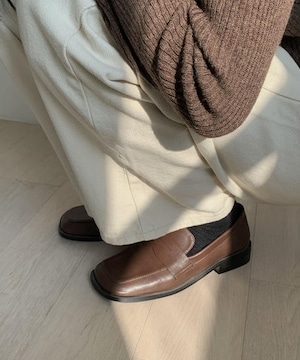 《即納商品》natural square toe loafer (brown / black)