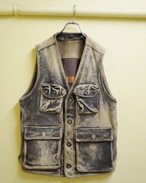 [L] Leather and Rag Vest