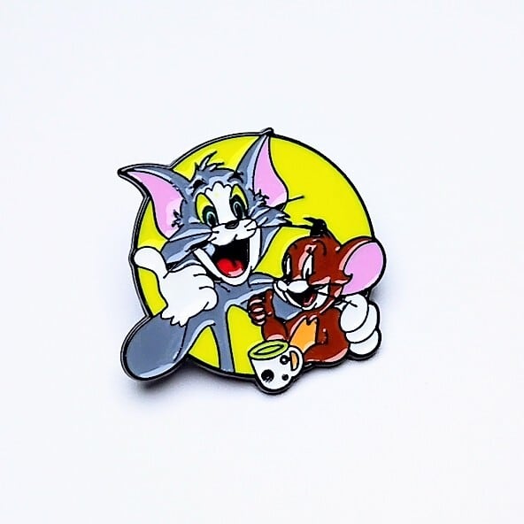 送料無料！ ★ピンズ PINS★ピンバッジ 【 Tom and Jerry (トムとジェリー )】 〚アメリカン雑貨 アメトイ〛