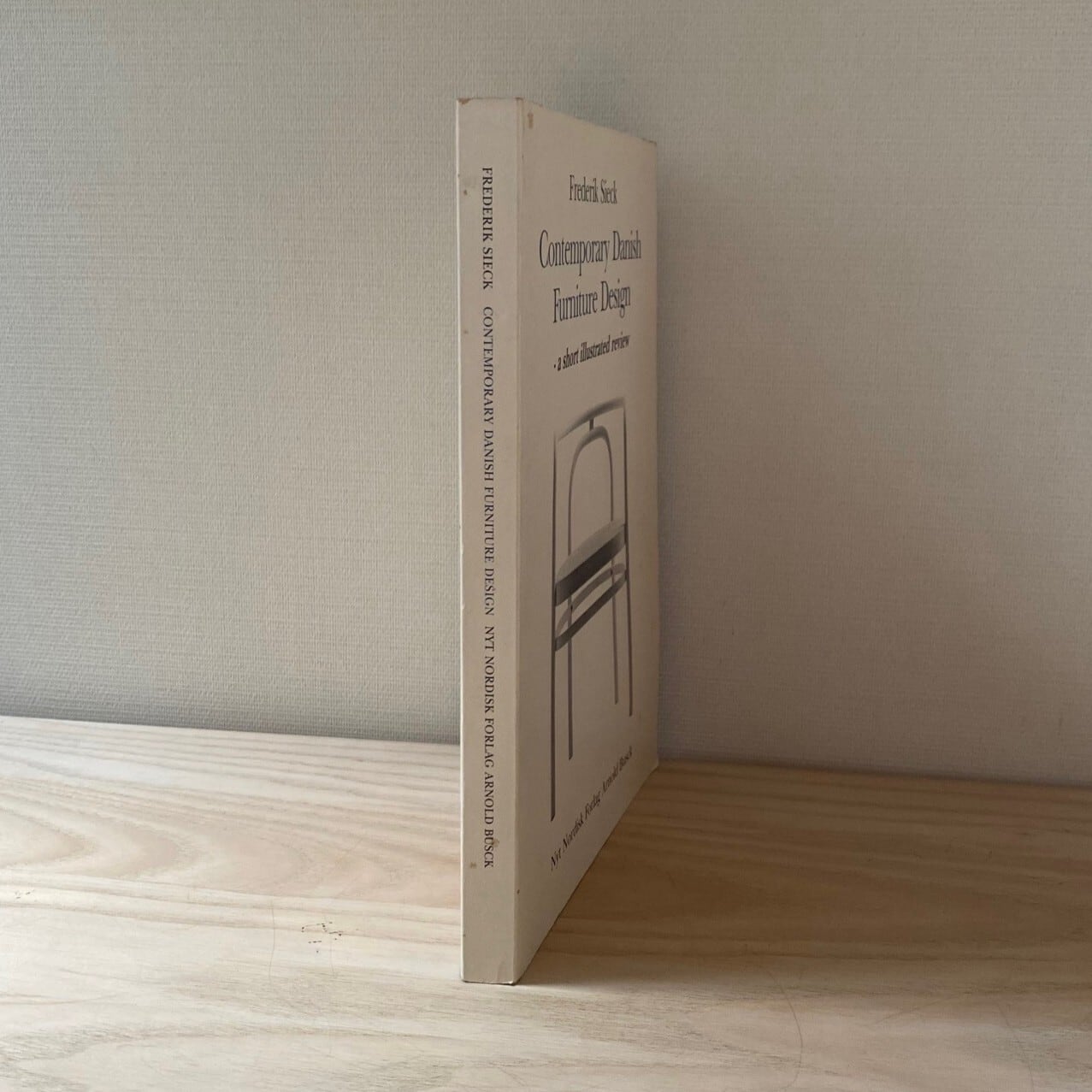 書籍 Contemporary Danish Furniture Design