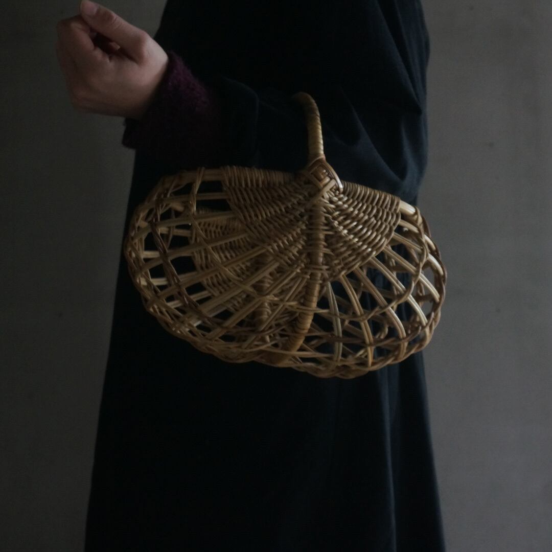 古いフランスのパニエ