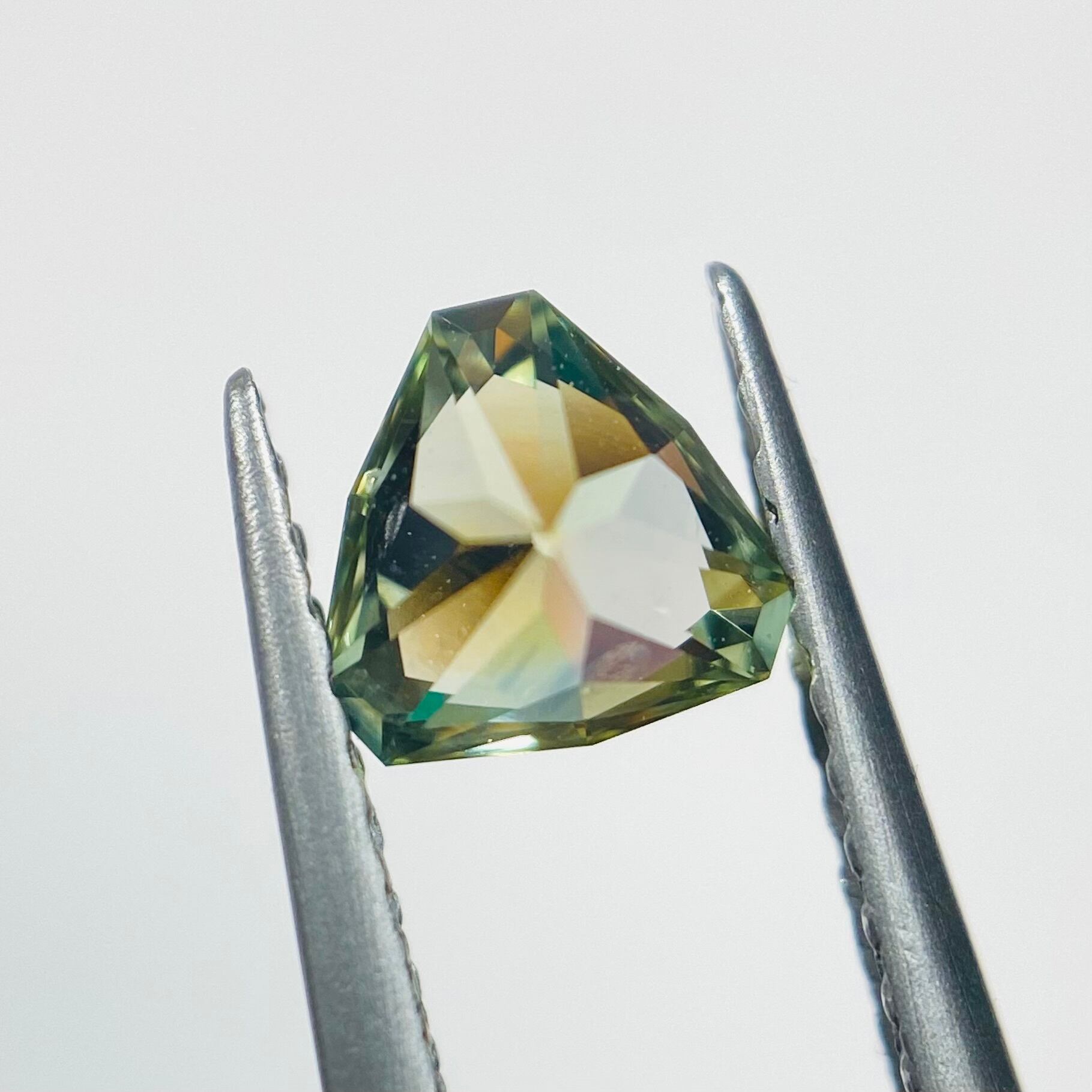 爽やかな風感じるモンタナサファイア