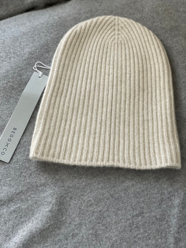 BEGG&CO カシミア100%オフ白　ニット帽