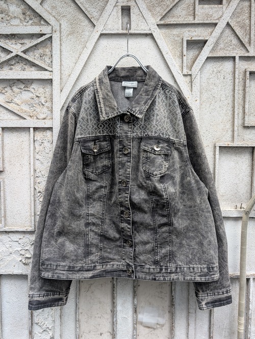 "GLITTERSCARPE" rhinestone black denim jacket