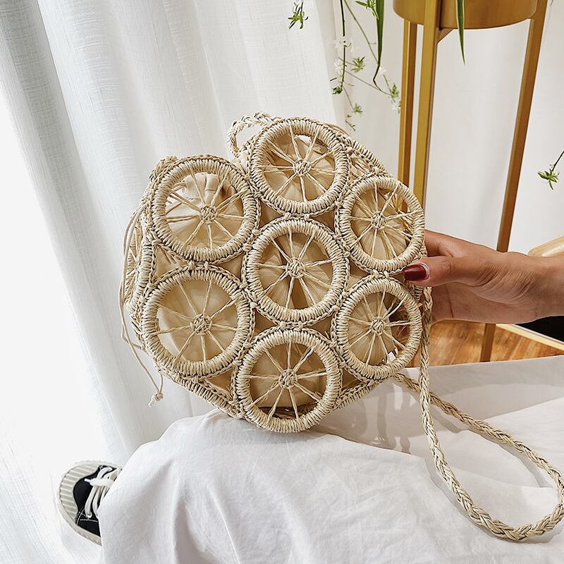 夏のユニークなスモールバッグメスバッグ2020l人気の新しい流行のファッションワイルドインメッセンジャーバッグネットレッドスモールラウンドバッグ 手作りハンドバック74533911233