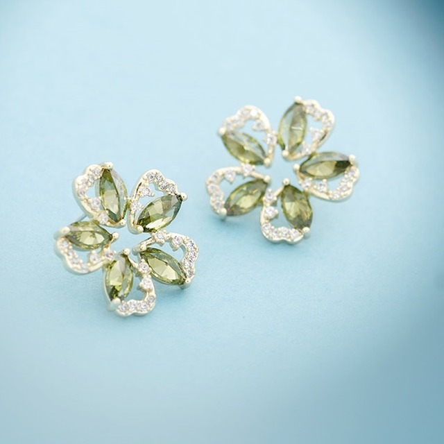 Crystal flower pierce & earring　M650