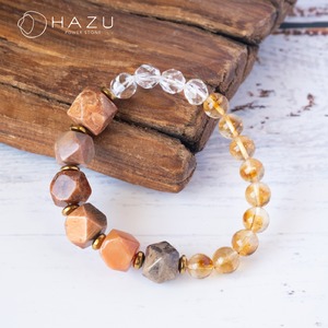 海のパワー宿る優しいブレス［コーラル／シトリン／水晶／ヘマタイト］