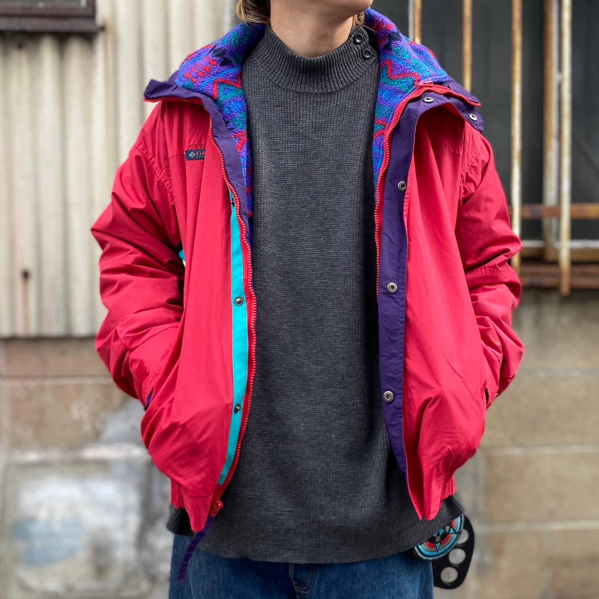 90年代 ビンテージ Columbia コロンビア Bugaboo バガブー マウンテンジャケット ナイロンジャケット 90s ヴィンテージ フリースライナー付き 切り替え フルジップ ハイネック マルチカラー ビビッドカラー ピンク メンズm 古着 ナイロンジャケット Cave 古着屋