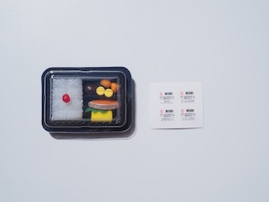 ミニチュアコンビニ飯マスコット①鮭弁当