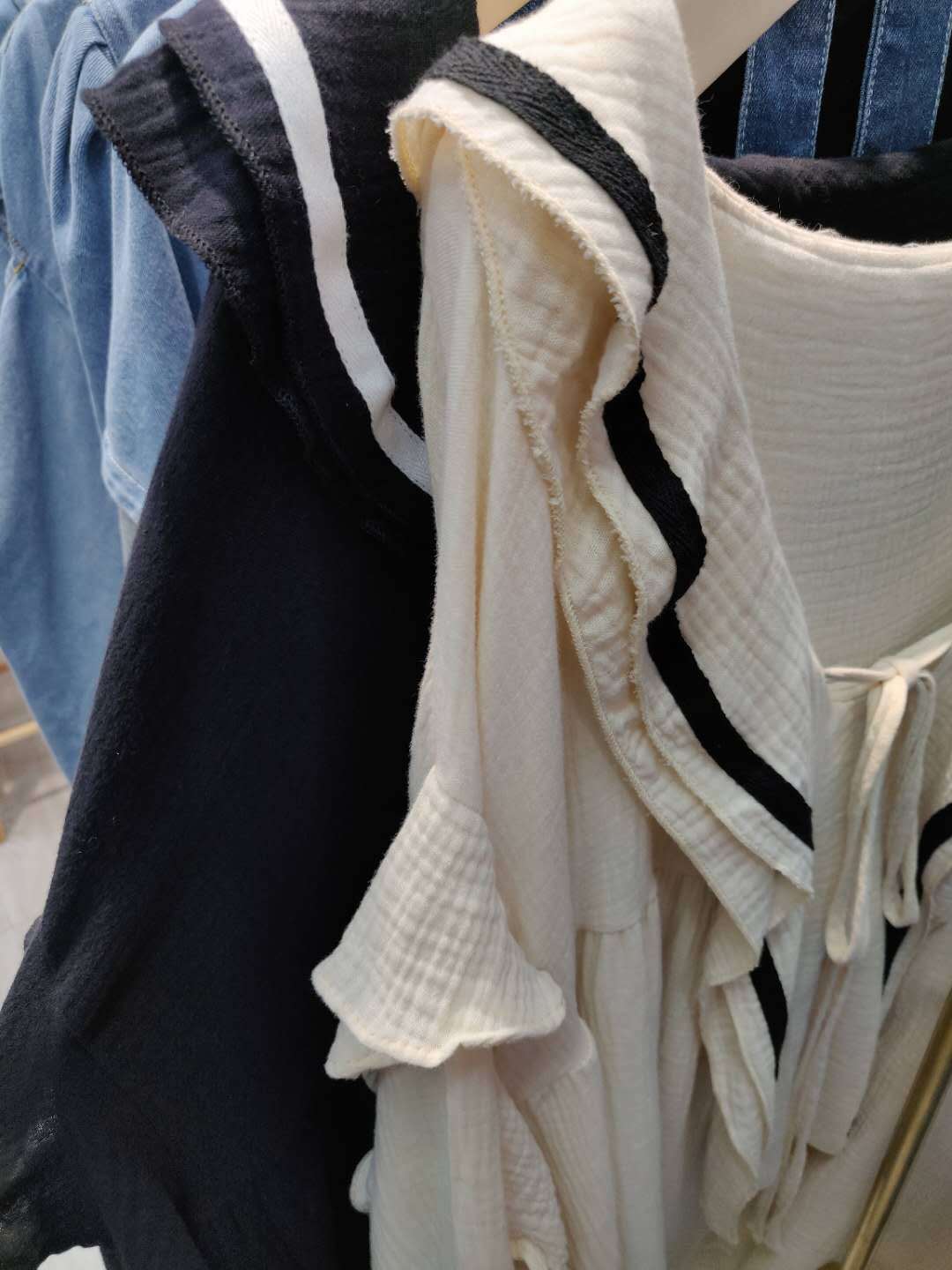 フロントリボンフレアブラウス