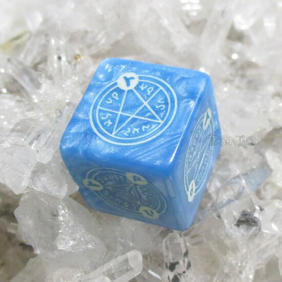 魔法陣ダイス【氷魔法】蓄光6面サイコロ DTDMagic06 | ダイス専門店