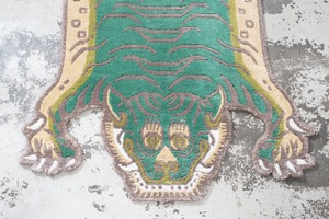 Tibetan Tiger Rug 《Sサイズ•シルク・オリジナル3・サファリグリーン268》チベタンタイガーラグ