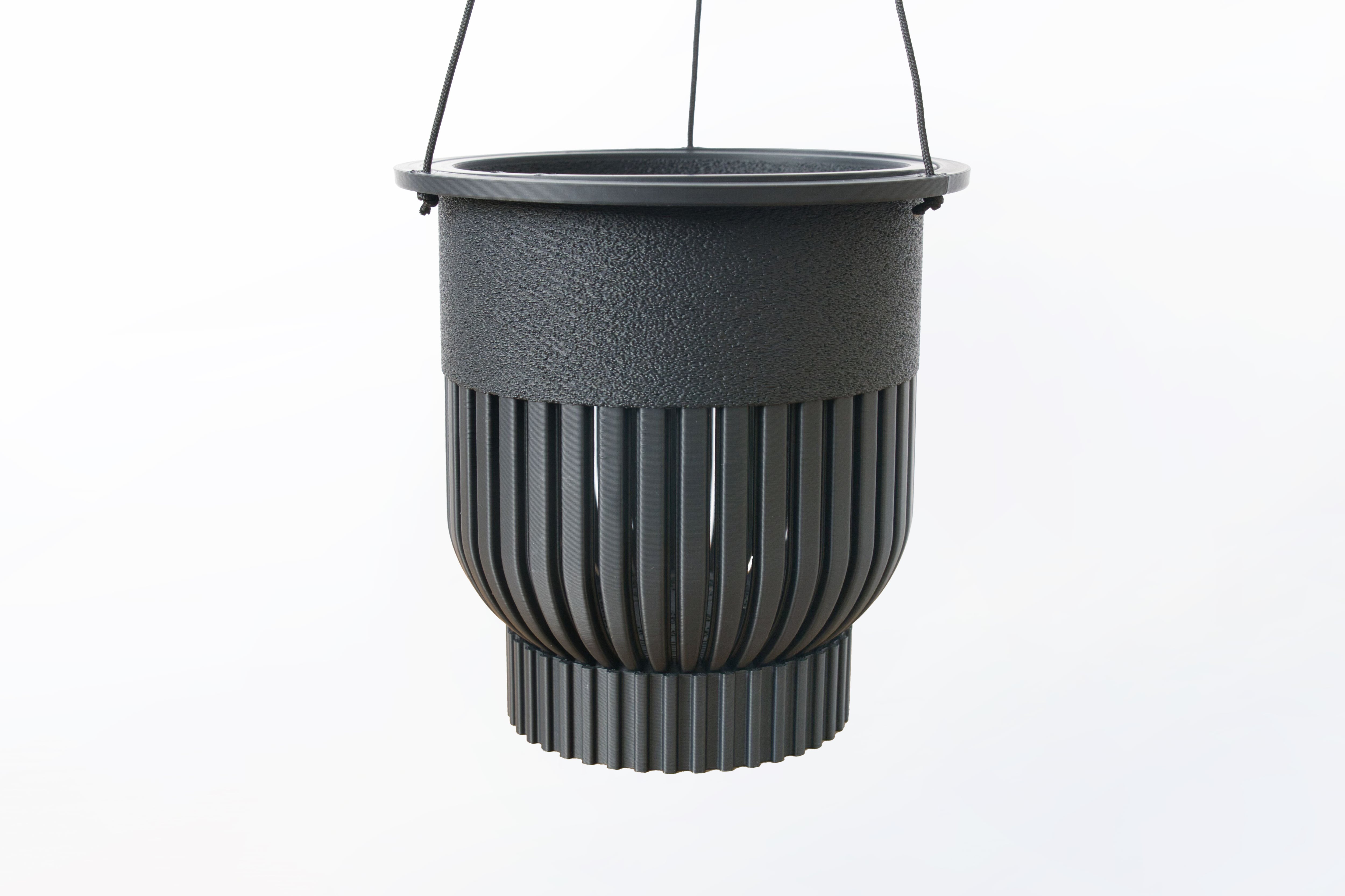 ハンギングみらい鉢(4号サイズ)｜ブラック | みどりのグリーンSHOP