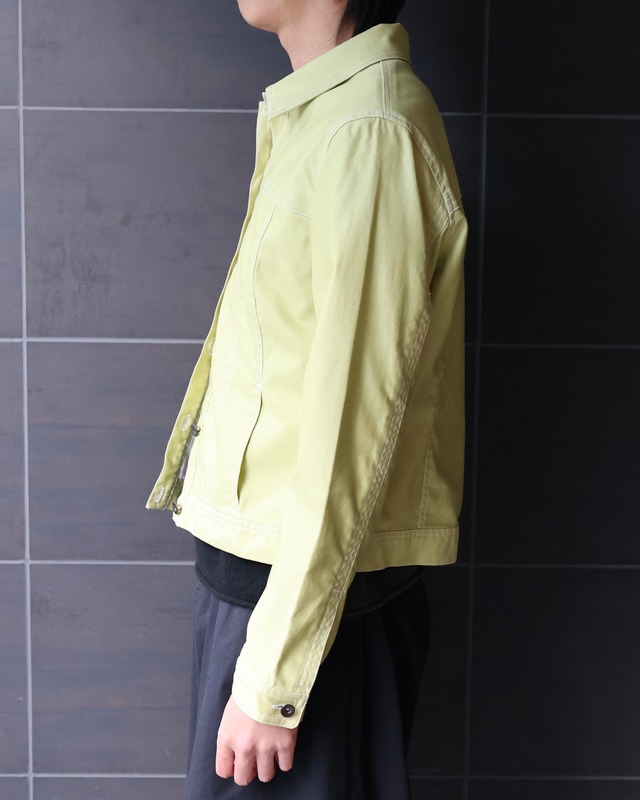 Short length color ring blouson