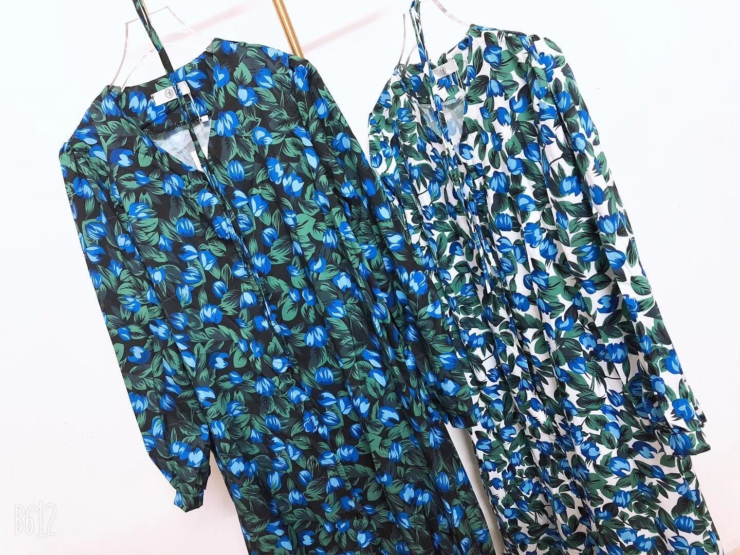 花柄ワンピース