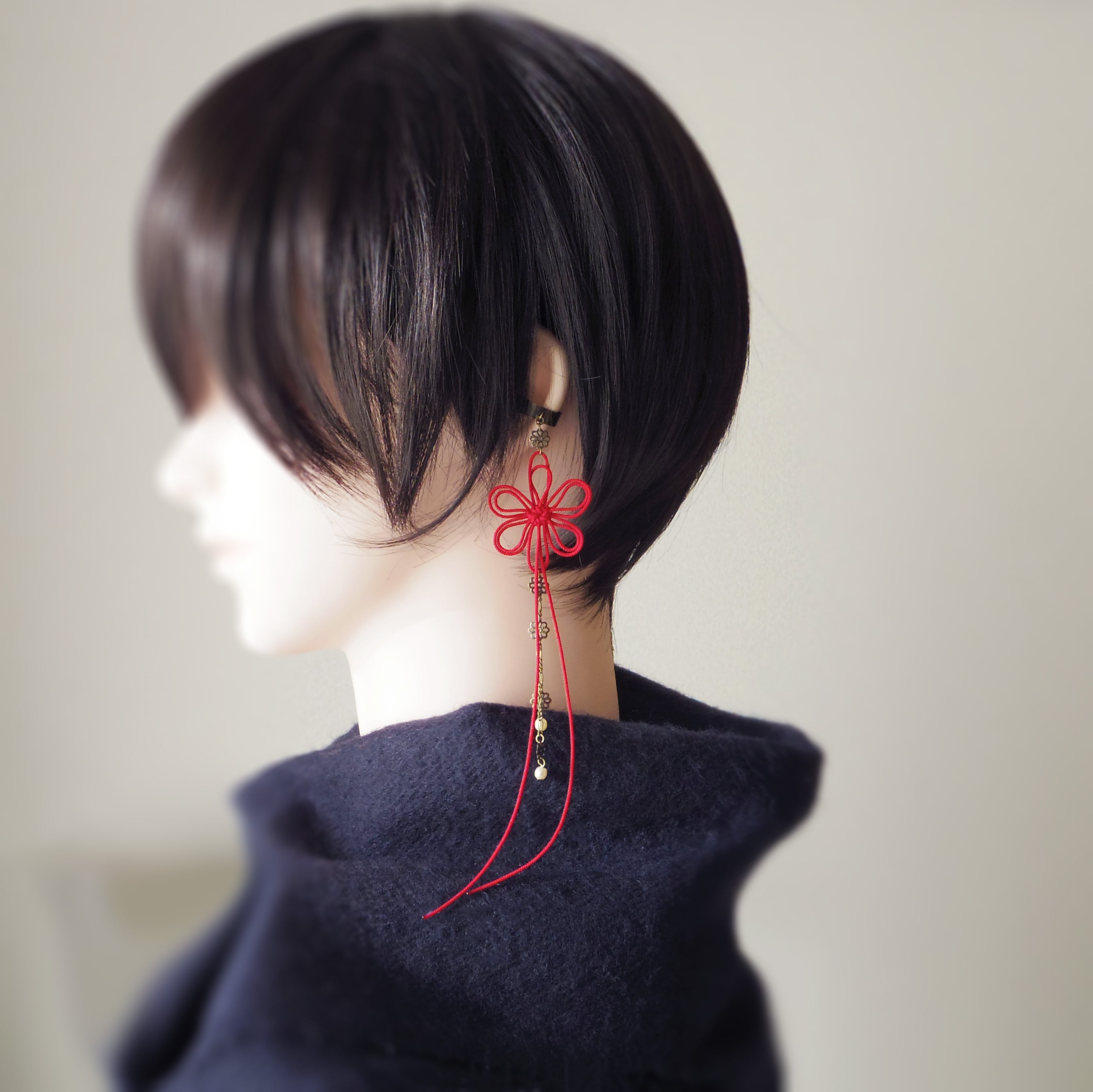 かたっぽイヤーカフ「ひとあしこつり・浮」 | nuta design