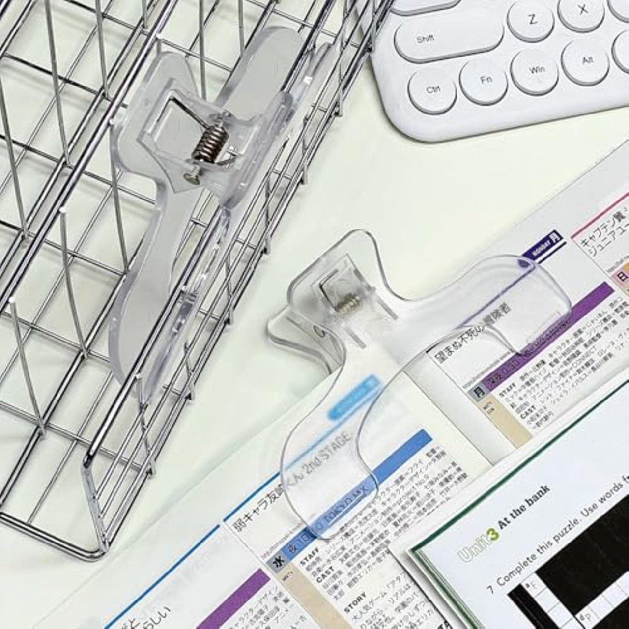 DERCHIA ブッククリップ 2個セット 透明 読書用ブッククリップ 教科書 開いたまま 固定 本 装飾 耐久性 ペーパー 文書 書類用 文房具 事務用品 学生 家庭 学校 オフィス用品