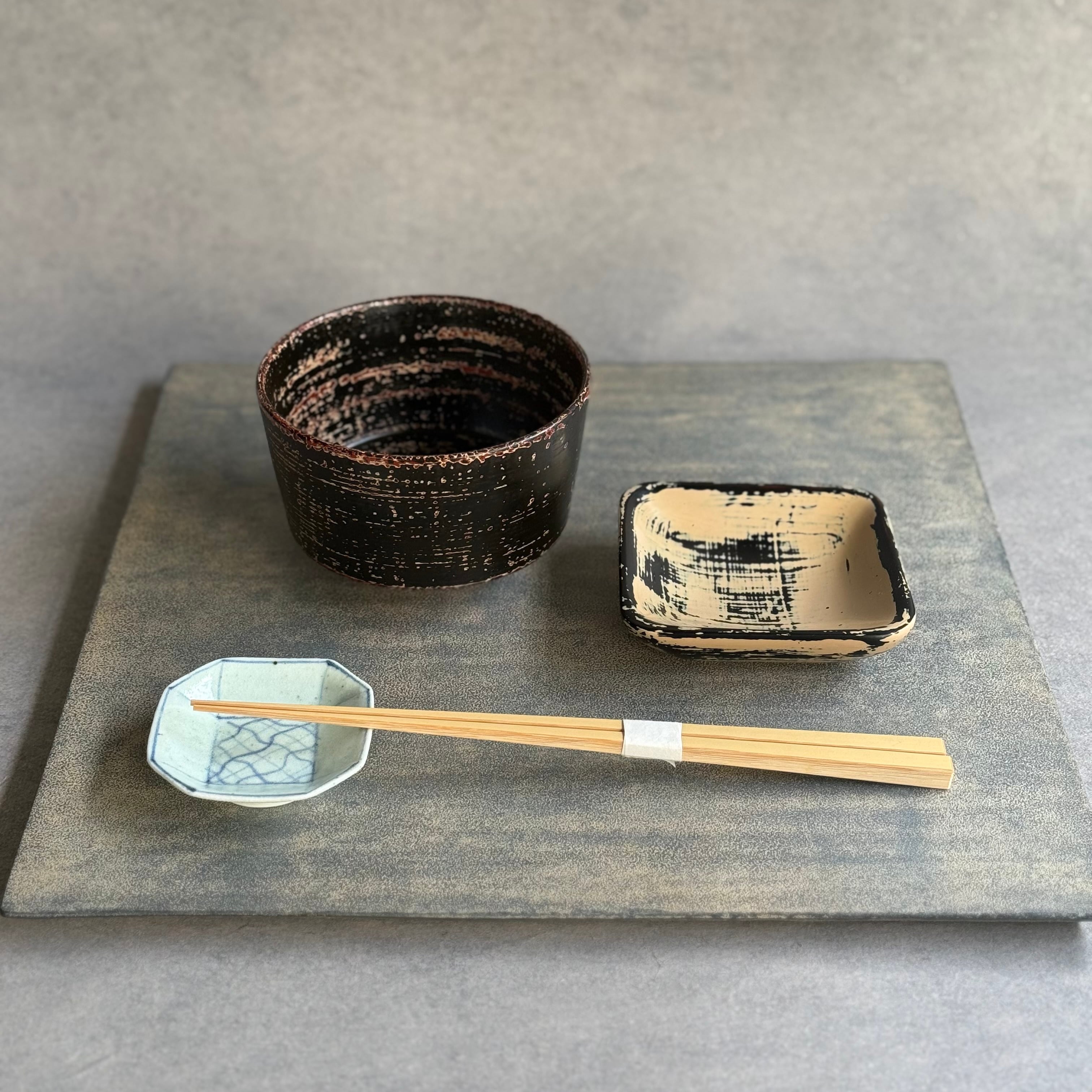 吉田崇昭 染付八角絵替り豆皿 | gallery 一白