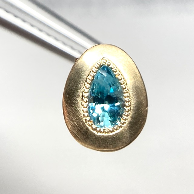 LM7243　K10ブルージルコンピアス