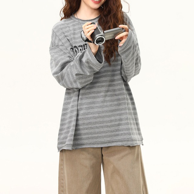 ゴシックレタリングボーダーロングスリーブTシャツ 1col   R02775